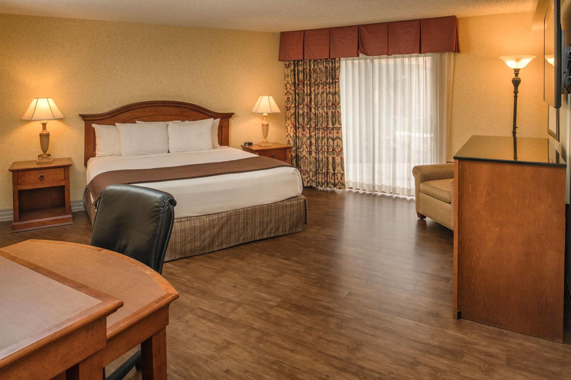 Red Lion Hotel Redding Buitenkant foto